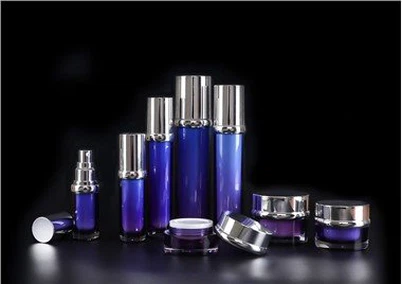 Bottiglie a pompa airless per cosmetici